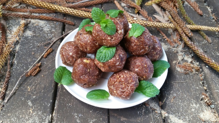 Mint & Cacao Bliss Balls. 